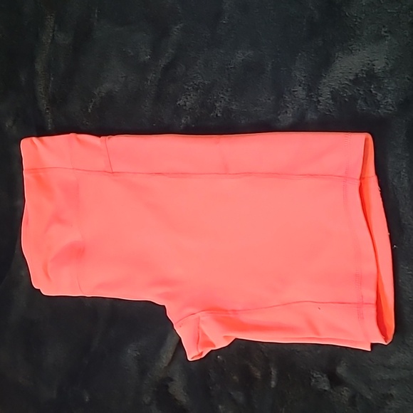 3/$15🚨NINE WEST  ACTIVE 4 way stretch Shorts - Picture 10 of 10